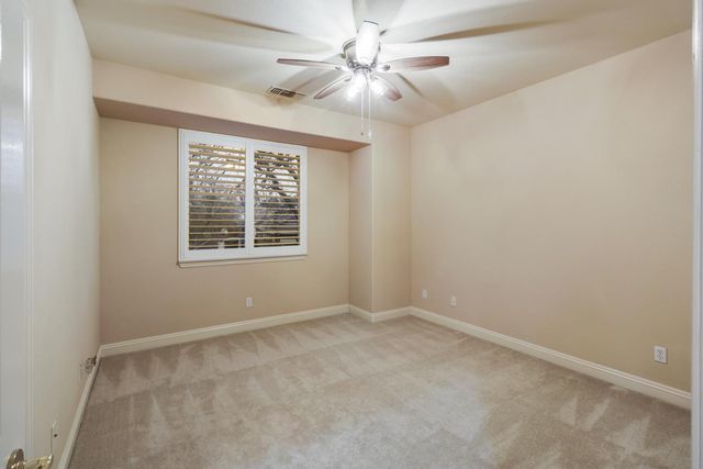 3835 Deer Ridge Ln, Auburn, CA 95602