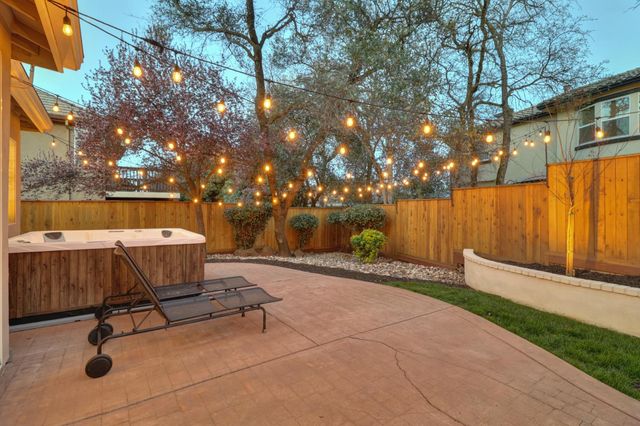 3835 Deer Ridge Ln, Auburn, CA 95602