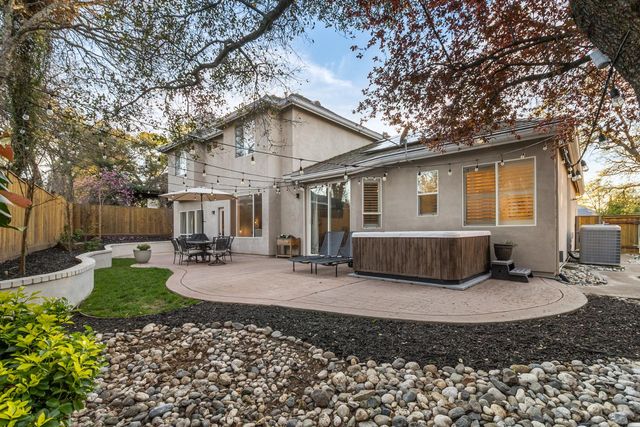 3835 Deer Ridge Ln, Auburn, CA 95602