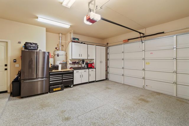 3835 Deer Ridge Ln, Auburn, CA 95602