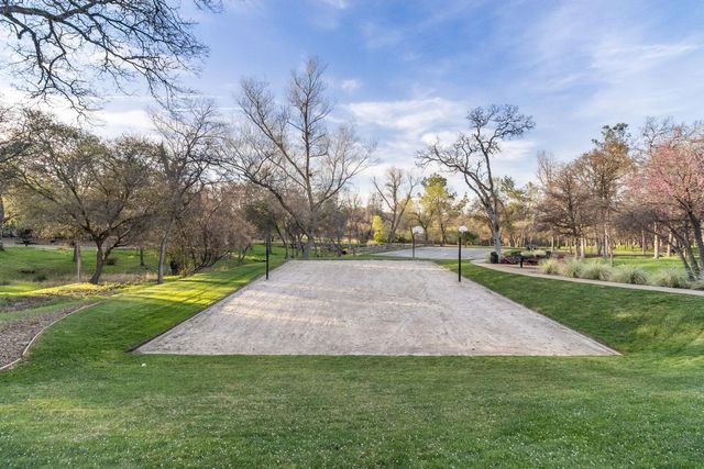 3835 Deer Ridge Ln, Auburn, CA 95602