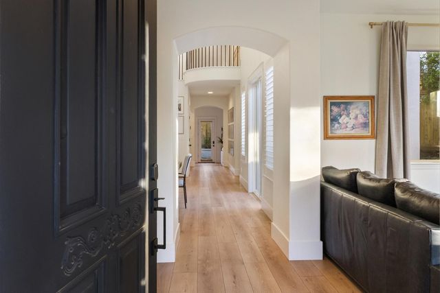 3835 Deer Ridge Ln, Auburn, CA 95602