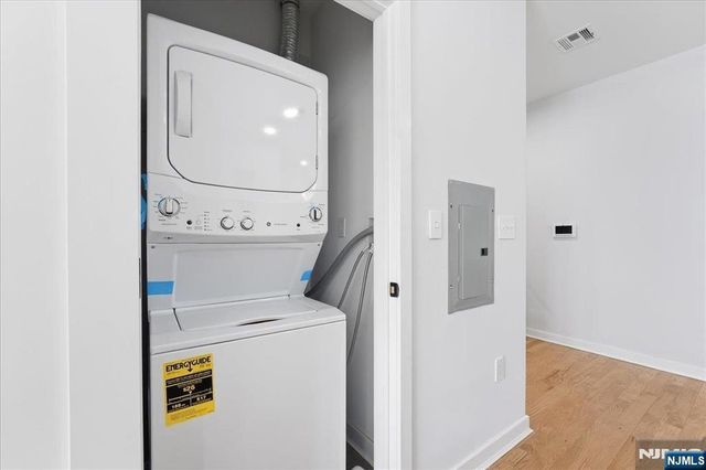 660 Bloomfield Avenue 402, Bloomfield, NJ 07003