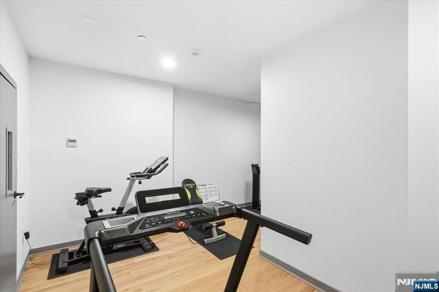 660 Bloomfield Avenue 402, Bloomfield, NJ 07003