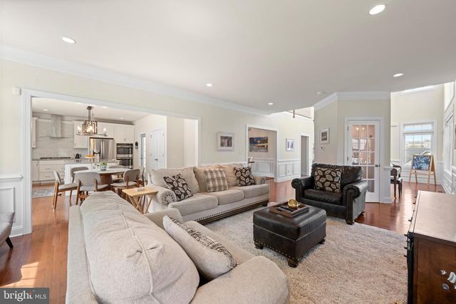 10 GIANA WAY, Glen Mills, PA 19342