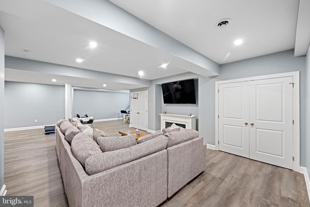 10 GIANA WAY, Glen Mills, PA 19342
