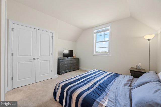 10 GIANA WAY, Glen Mills, PA 19342