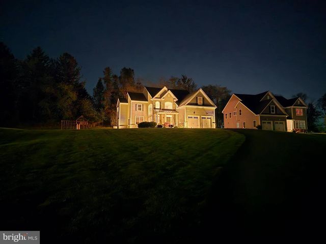 10 GIANA WAY, Glen Mills, PA 19342