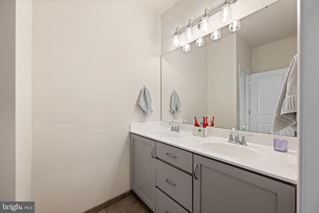 10 GIANA WAY, Glen Mills, PA 19342