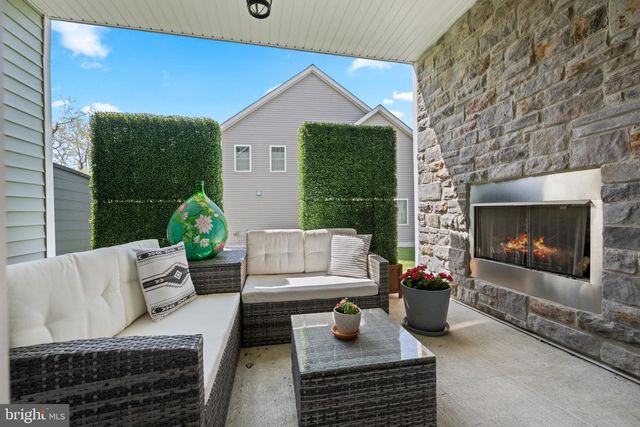 10 GIANA WAY, Glen Mills, PA 19342