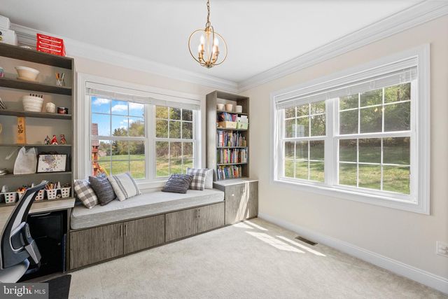 10 GIANA WAY, Glen Mills, PA 19342
