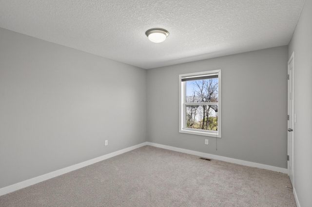 1083 152nd Avenue NW, Andover, MN 55304