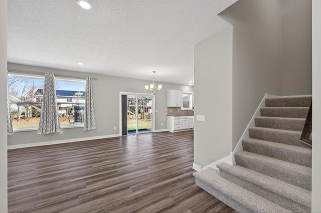 1083 152nd Avenue NW, Andover, MN 55304