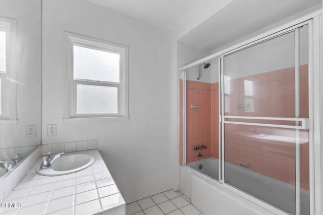 1716 N Roosevelt Avenue, Altadena, CA 91001