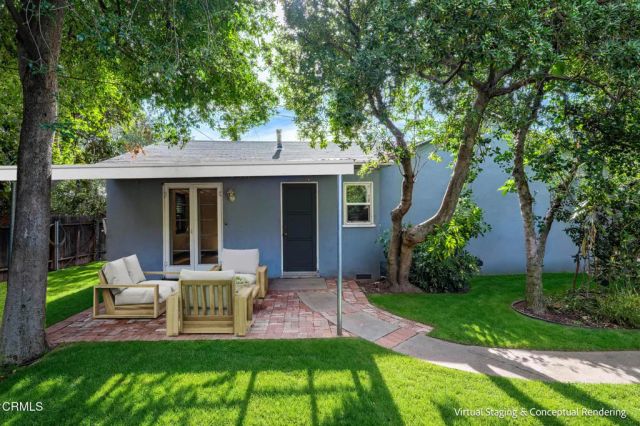 1716 N Roosevelt Avenue, Altadena, CA 91001