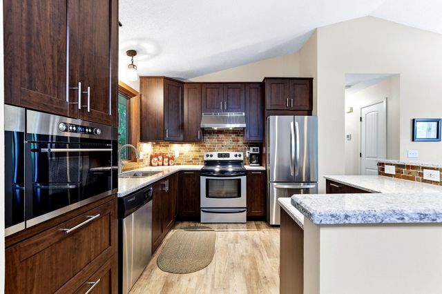 3635 Blue Jay Court, Eagan, MN 55123