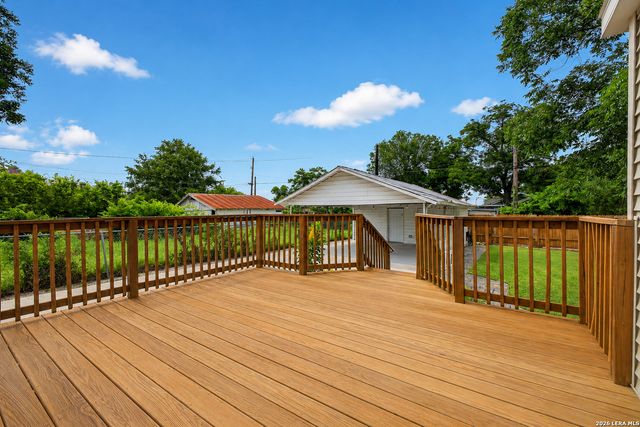 446 Kayton Ave, San Antonio, TX 78210