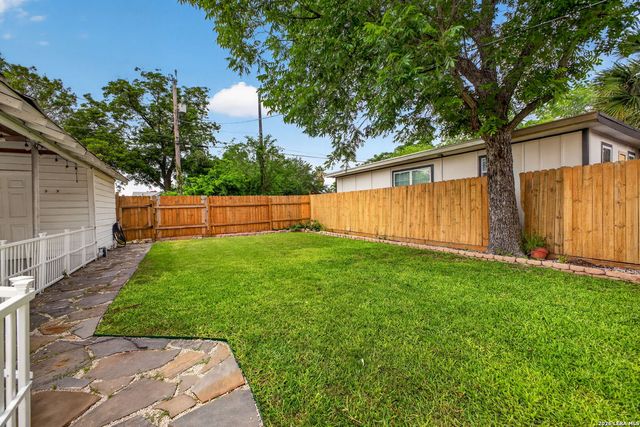 446 Kayton Ave, San Antonio, TX 78210