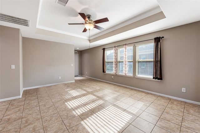 614 Shoreside Drive, Richmond, TX 77469