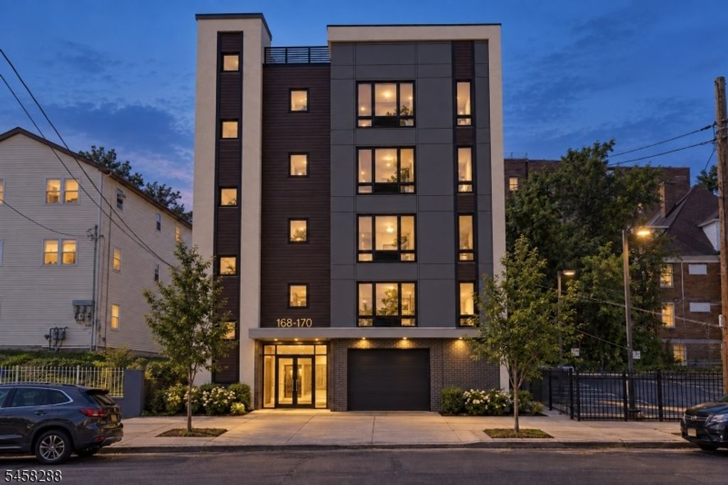 168 Carroll St, Paterson City, NJ 07501 — photo 4