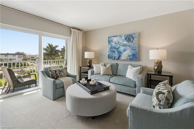 1977 Gulf Shore BLVD N 306, Naples, FL 34102