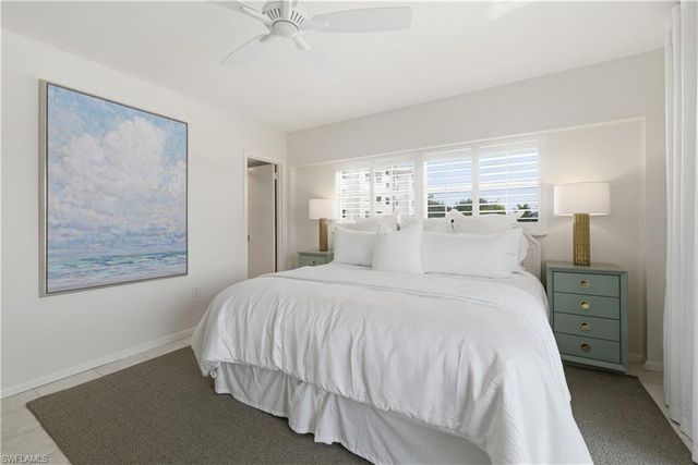 1977 Gulf Shore BLVD N 306, Naples, FL 34102
