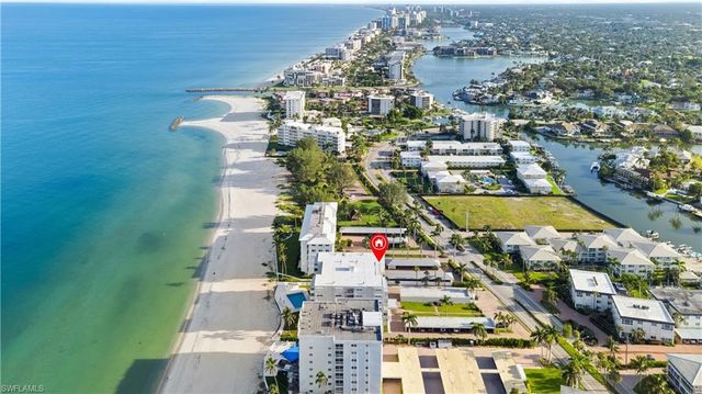 1977 Gulf Shore BLVD N 306, Naples, FL 34102