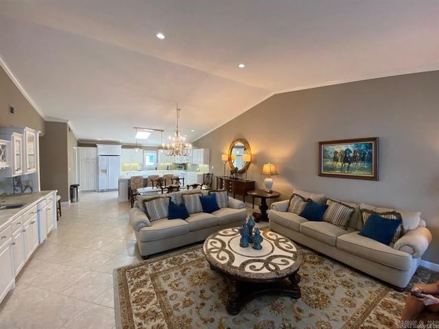 151 Villa Point, Hot Springs, AR 71913