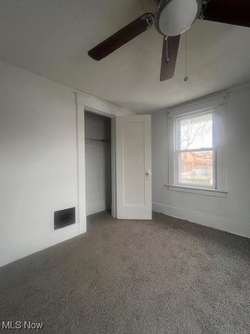 1796 Bonnie Brae NE, Warren, OH 44483