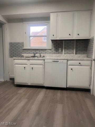 1796 Bonnie Brae NE, Warren, OH 44483