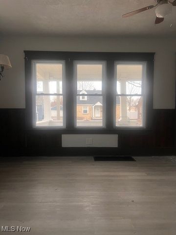 1796 Bonnie Brae NE, Warren, OH 44483