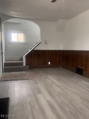 1796 Bonnie Brae NE, Warren, OH 44483