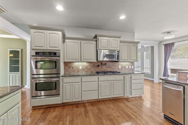 755 N COLES LOOP, Post Falls, ID 83854