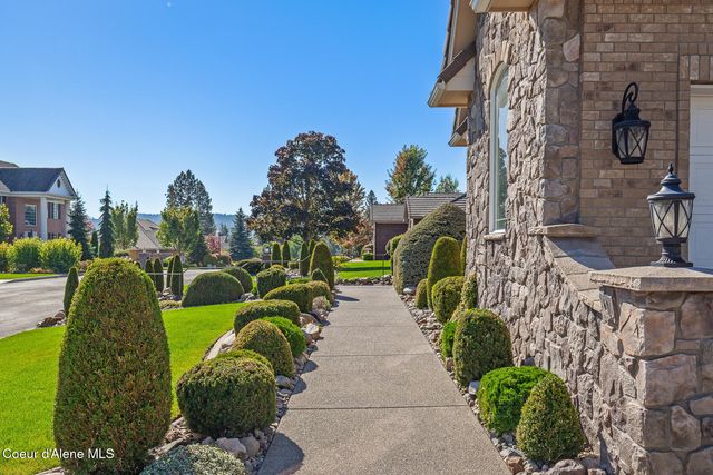 755 N COLES LOOP, Post Falls, ID 83854