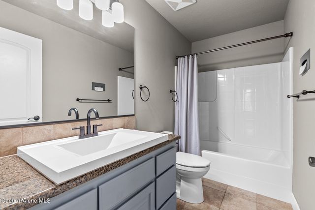 755 N COLES LOOP, Post Falls, ID 83854
