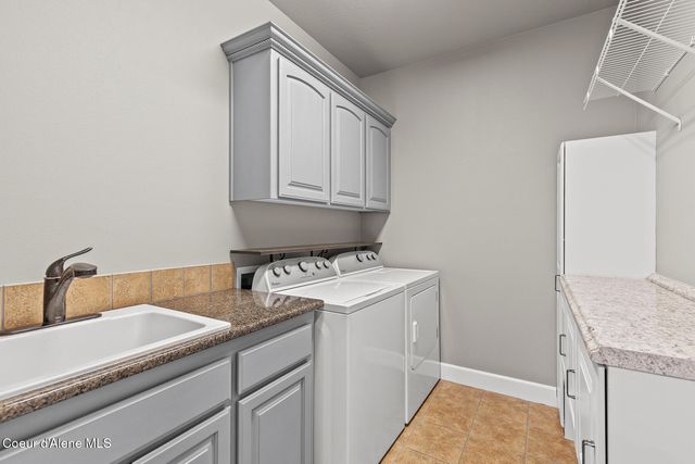 755 N COLES LOOP, Post Falls, ID 83854