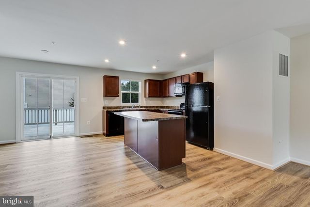 39 WILLOW WOODS DR, La Plata, MD 20646