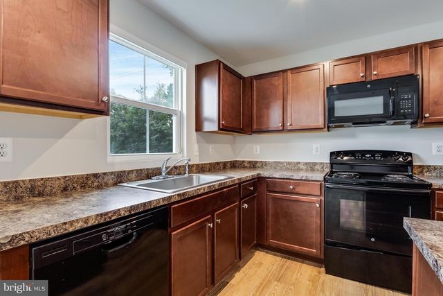 39 WILLOW WOODS DR, La Plata, MD 20646