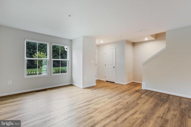 39 WILLOW WOODS DR, La Plata, MD 20646