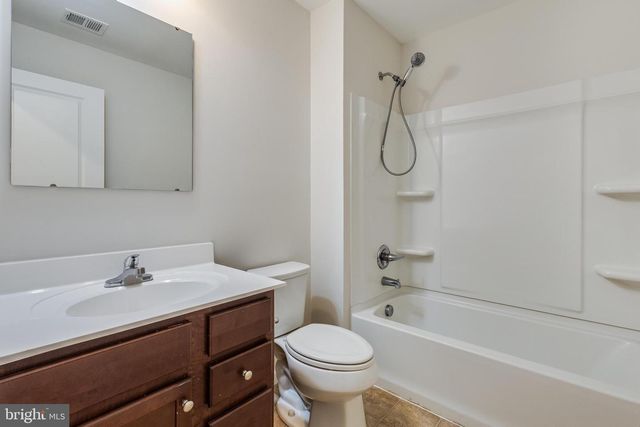 39 WILLOW WOODS DR, La Plata, MD 20646