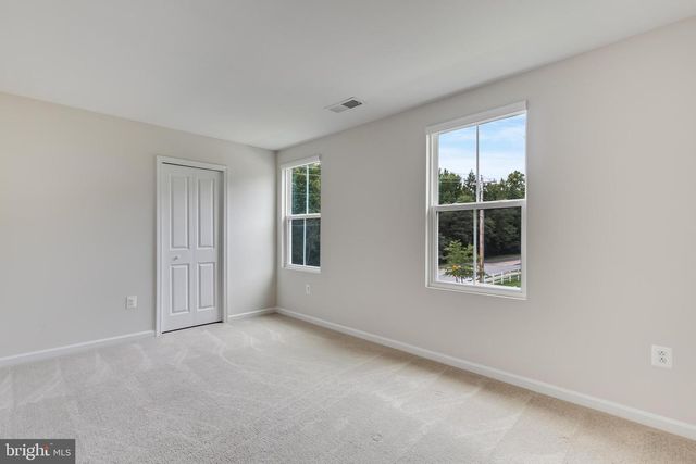 39 WILLOW WOODS DR, La Plata, MD 20646
