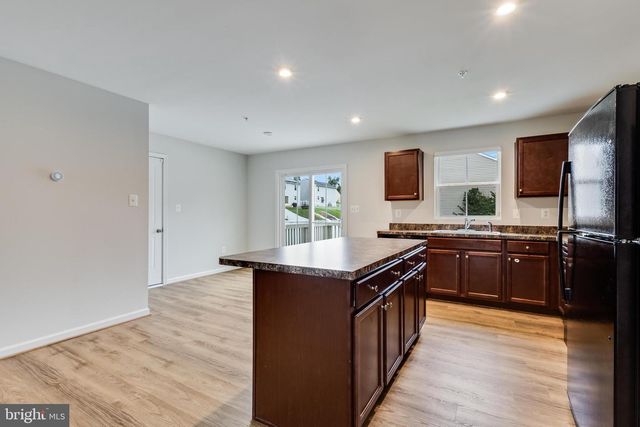 39 WILLOW WOODS DR, La Plata, MD 20646