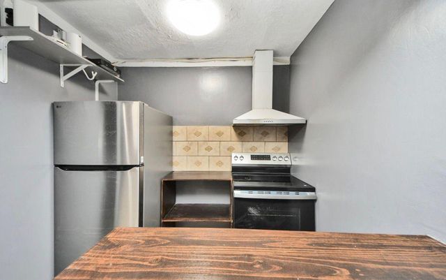 5622 W Montgomery Road, Houston, TX 77091