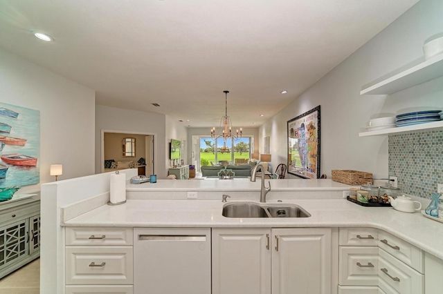 5721 COTTONWOOD STREET ., Bradenton, FL 34203