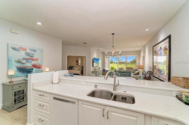 5721 COTTONWOOD STREET ., Bradenton, FL 34203