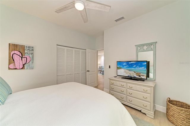 5721 COTTONWOOD STREET ., Bradenton, FL 34203
