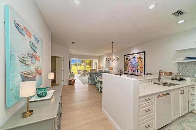 5721 COTTONWOOD STREET ., Bradenton, FL 34203