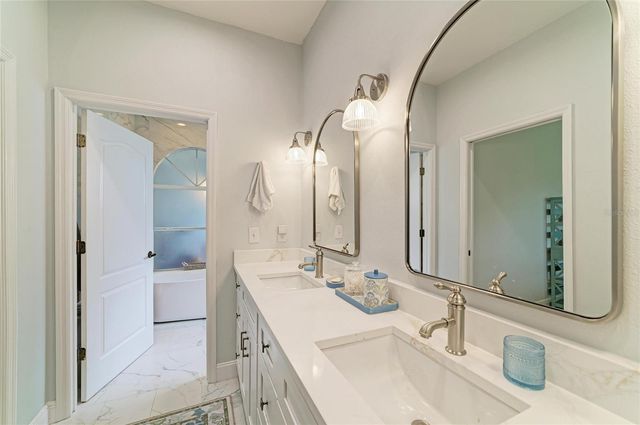 5721 COTTONWOOD STREET ., Bradenton, FL 34203