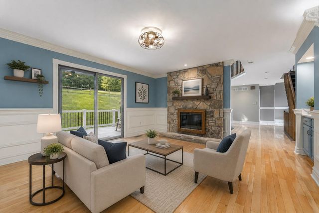 125 DOWLIN FORGE RD, Downingtown, PA 19335