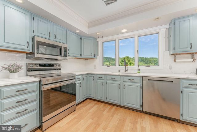 125 DOWLIN FORGE RD, Downingtown, PA 19335